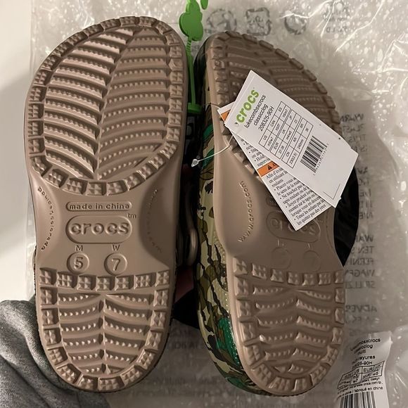 Luke Combs Crocs - Picture 3 of 4
